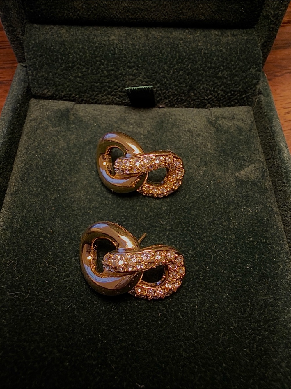 VTG Christian Dior 18k 750 Yellow Gold VVS Colorless D Grade Diamond Earrings